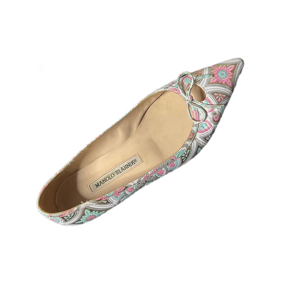 Manolo BLAHNIK , floral manacromatic printed flats
